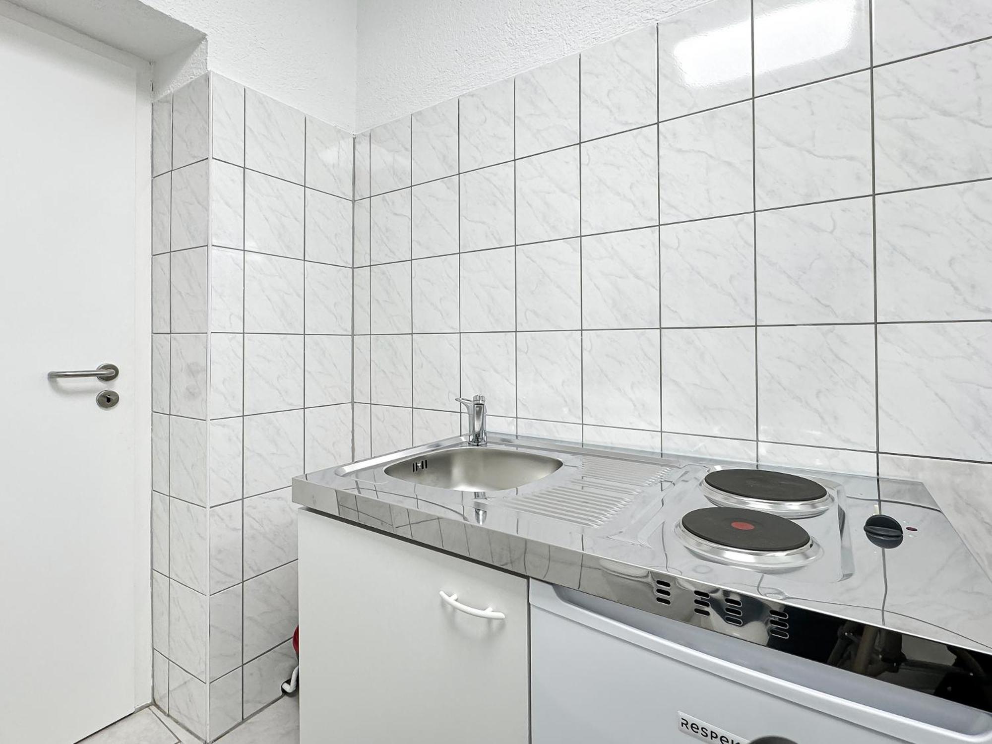 2 Zimmer Apartment Fuer 6 P, 15 Min Zum Flughafen エスリンゲン エクステリア 写真