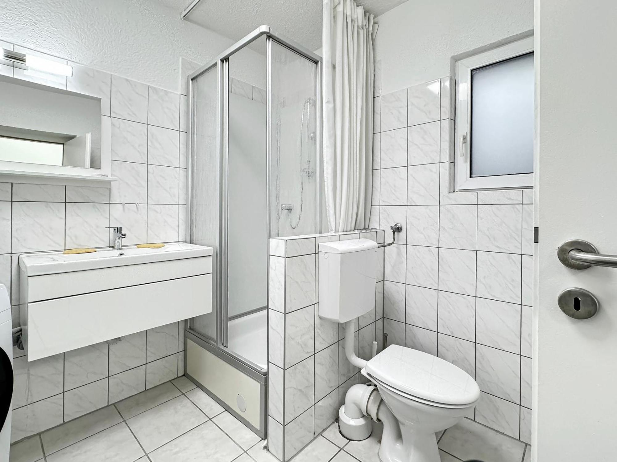 2 Zimmer Apartment Fuer 6 P, 15 Min Zum Flughafen エスリンゲン エクステリア 写真